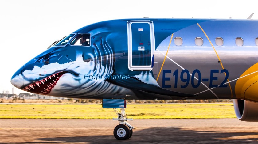 Î‘Ï€Î¿Ï„Î­Î»ÎµÏƒÎ¼Î± ÎµÎ¹ÎºÏŒÎ½Î±Ï‚ Î³Î¹Î± The Embraer â€œSharkâ€ E190-E2 Jet Completes World Tour