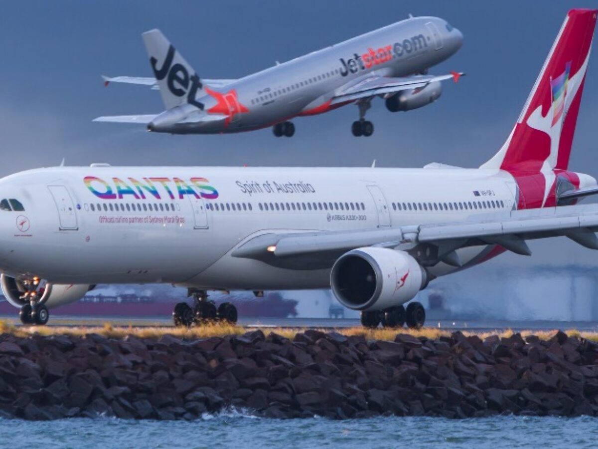 Qantas Grounds Eight Airbus A380s Delays A350 Xwb Order