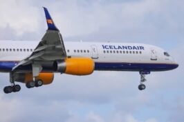 Icelandair Boeing 757